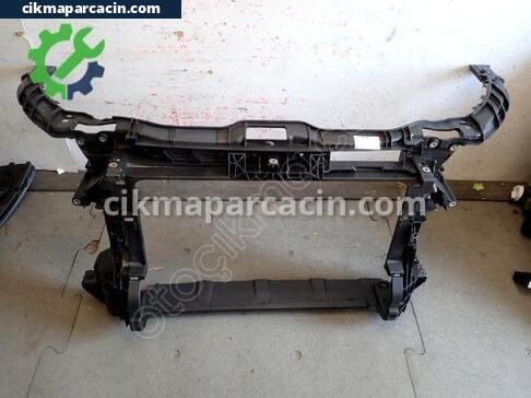 Audi A1 Ön Panel çıkma parça