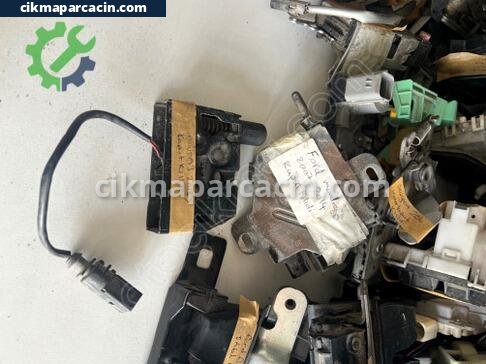 Audi A3 Kaput Kilidi çıkma parça