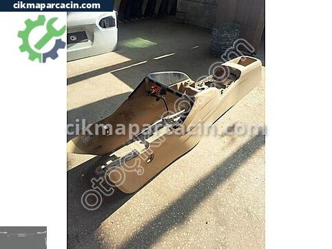 Audi A3 Orta Konsol çıkma parça