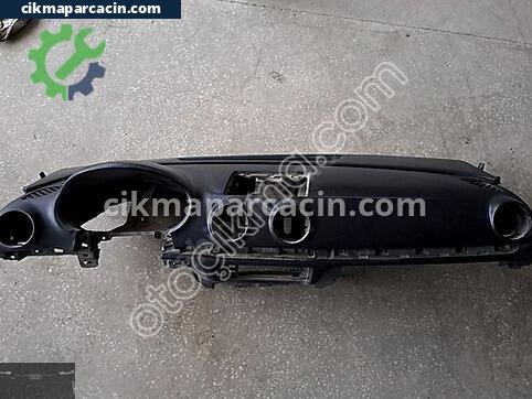 Audi A3 Göğüs çıkma parça