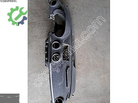 Audi A3 Göğüs çıkma parça