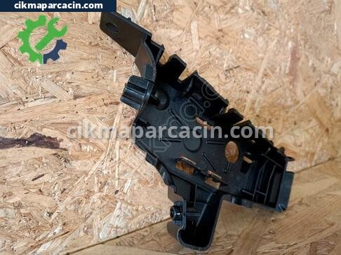 Audi A3 Tampon Braketi çıkma parça