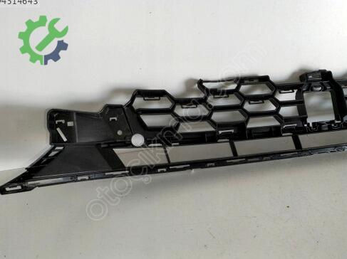 Audi A3 Tampon Izgarası 8Y0807647 çıkma parça