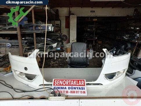 Audi A4 Ön Tampon çıkma parça