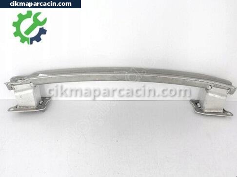 Audi A4 Arka Tampon Demiri çıkma parça