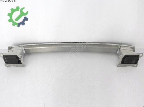 Audi A4 Arka Tampon Demiri 8W0807309 çıkma parça