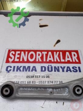 Audi A4 Salıncak (Alt Tabla) çıkma parça