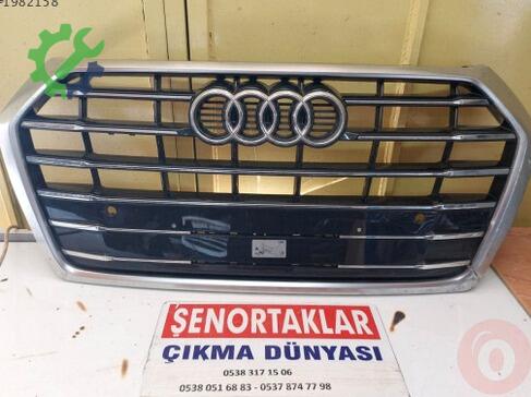Audi Q5 Ön Panjur çıkma parça
