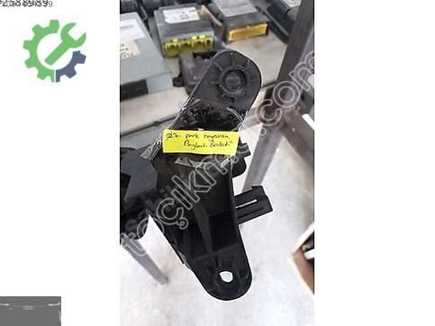 Audi Q7 Motor Braketi çıkma parça