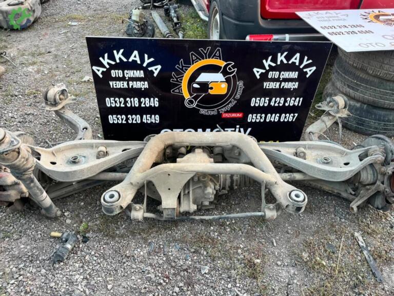 BMW 3 Serisi Arka Defransiyel çıkma parça