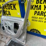 OPEL CORSA D SAĞ ÖN KAPI ÇIKMA ORJİNAL YEDEK PARÇA