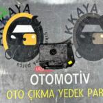 Berlingo 3 Orta Konsol Sol Alt Kaplaması Çıkma