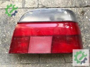 BMW 5seri E39 sağ stop beyaz (bağlantılar kırık)