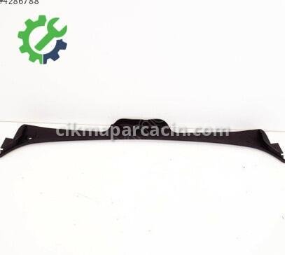 BMW 5 Serisi Cam Önü Izgarası 51747027083 sıfır parça