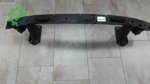 BMW 1 Serisi Ön Tampon Demiri çıkma parça