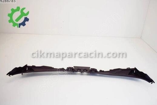 BMW 3 Serisi Cam Önü Izgarası 51717258177 sıfır parça