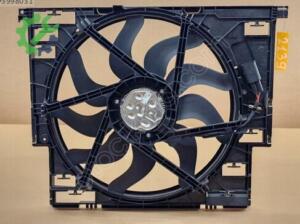 BMW G20 FAN MOTORU 17428477379