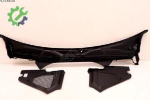 BMW  G20-G21-G26-G28 CAM ÖNÜ IZGARASI 51717427845