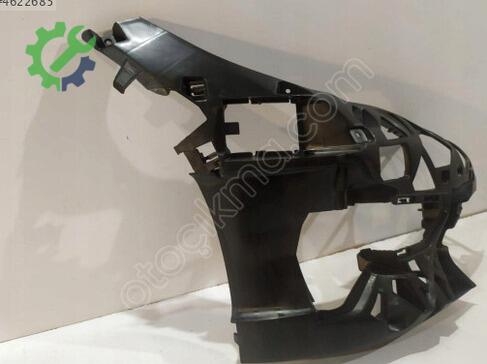 BMW Z Serisi Far Braketi 51117422248 çıkma parça