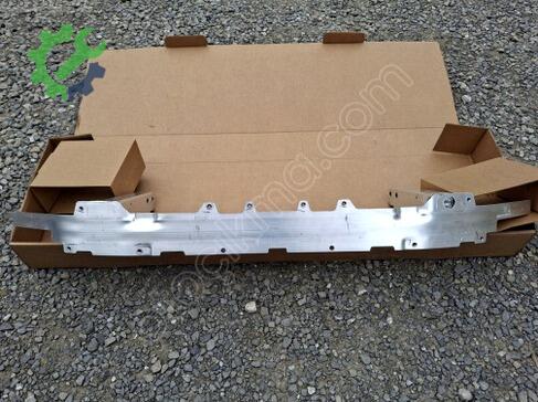 BMW 3 Serisi Ön Tampon Demiri çıkma parça