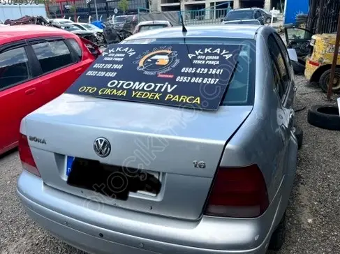 Volkswagen Bora Bagaj Kapağı çıkma parça
