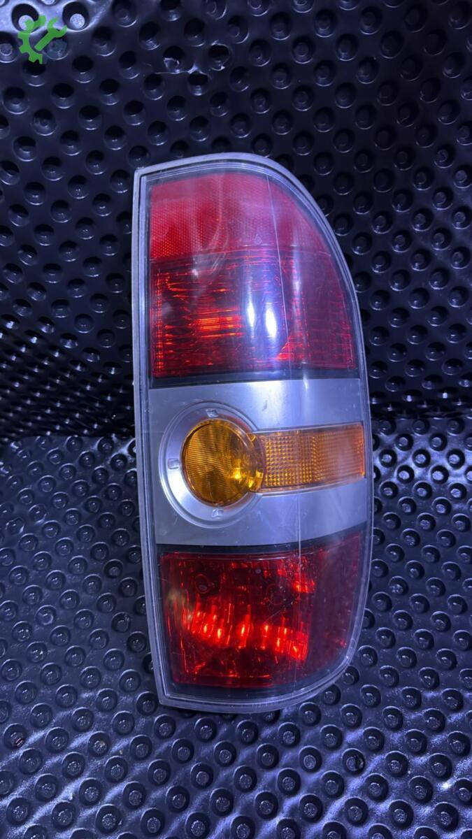 Mazda Sağ Arka Stop çıkma parça