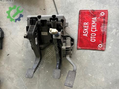 Peugeot Boxer Pedal çıkma parça