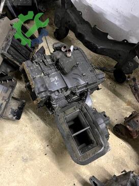 Peugeot Boxer Kalorifer Kutusu çıkma parça