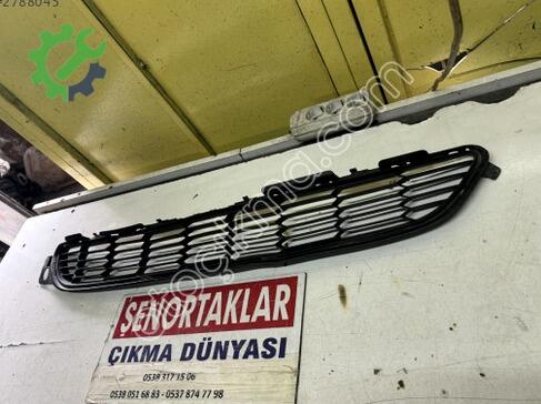 Citroen DS5 Tampon Izgarası 9673279077 çıkma parça