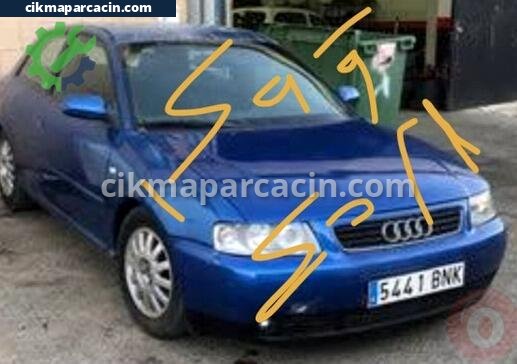 Audi A3 Ön Çamurluk çıkma parça
