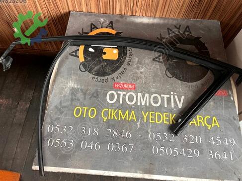 Renault Clio Cam Fitili çıkma parça