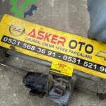 Opel Combo b ön silecek motoru