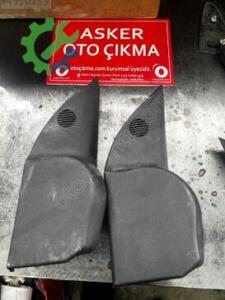 Opel Combo C sağ ön ayna kapak üçgeni