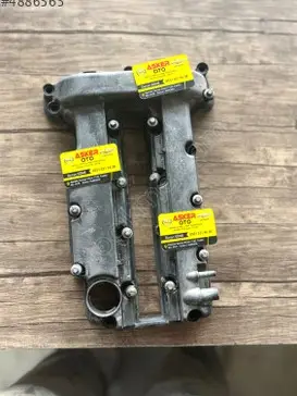 Opel Corsa Külbütör Kapağı çıkma parça