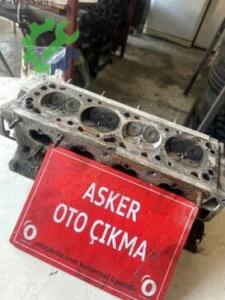 Opel Corsa b 1.4 16 silindir kapağı