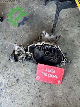 Opel Corsa Manuel Şanzıman çıkma parça