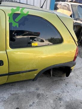 Opel Corsa Arka Çamurluk çıkma parça