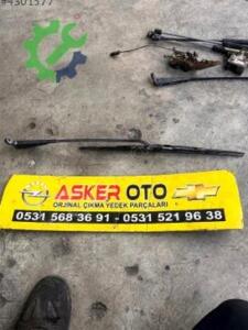 Opel Corsa b cam silecek kolu ön