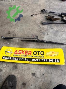 Opel Corsa Silecek Kolu çıkma parça