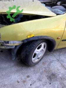 Opel Corsa b çamurluk sol ön