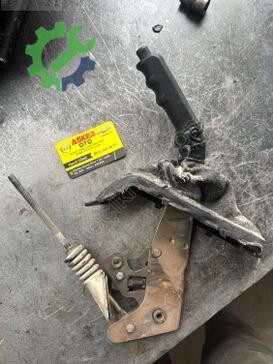 Opel Corsa El Freni çıkma parça