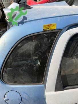 Opel Corsa Sağ Arka Kelebek Camı çıkma parça