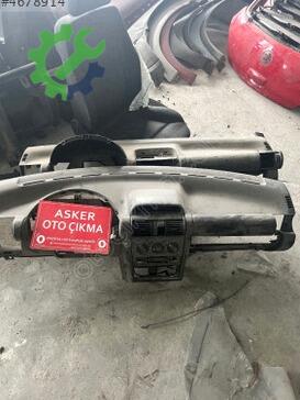Opel Corsa Göğüs çıkma parça