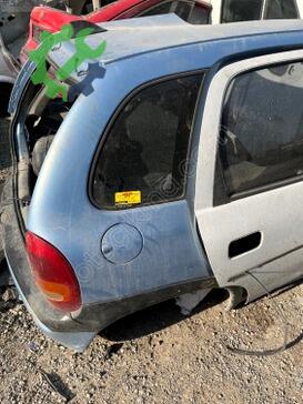 Opel Corsa Sağ Arka Çamurluk çıkma parça