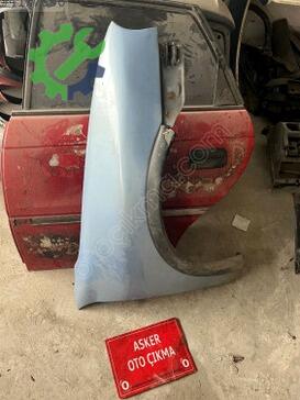 Opel Corsa Sağ Ön Çamurluk çıkma parça