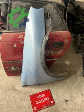 Opel Corsa Sağ Ön Çamurluk çıkma parça