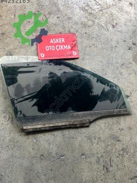 Opel Corsa Sağ Ön Kapı Camı çıkma parça