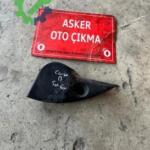 Opel Corsa b sağ ön kapı iç üçgeni