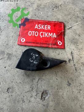 Opel Corsa Sağ Ön Kapı çıkma parça
