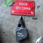 Opel Corsa b sağ ön kapı iç üçgeni